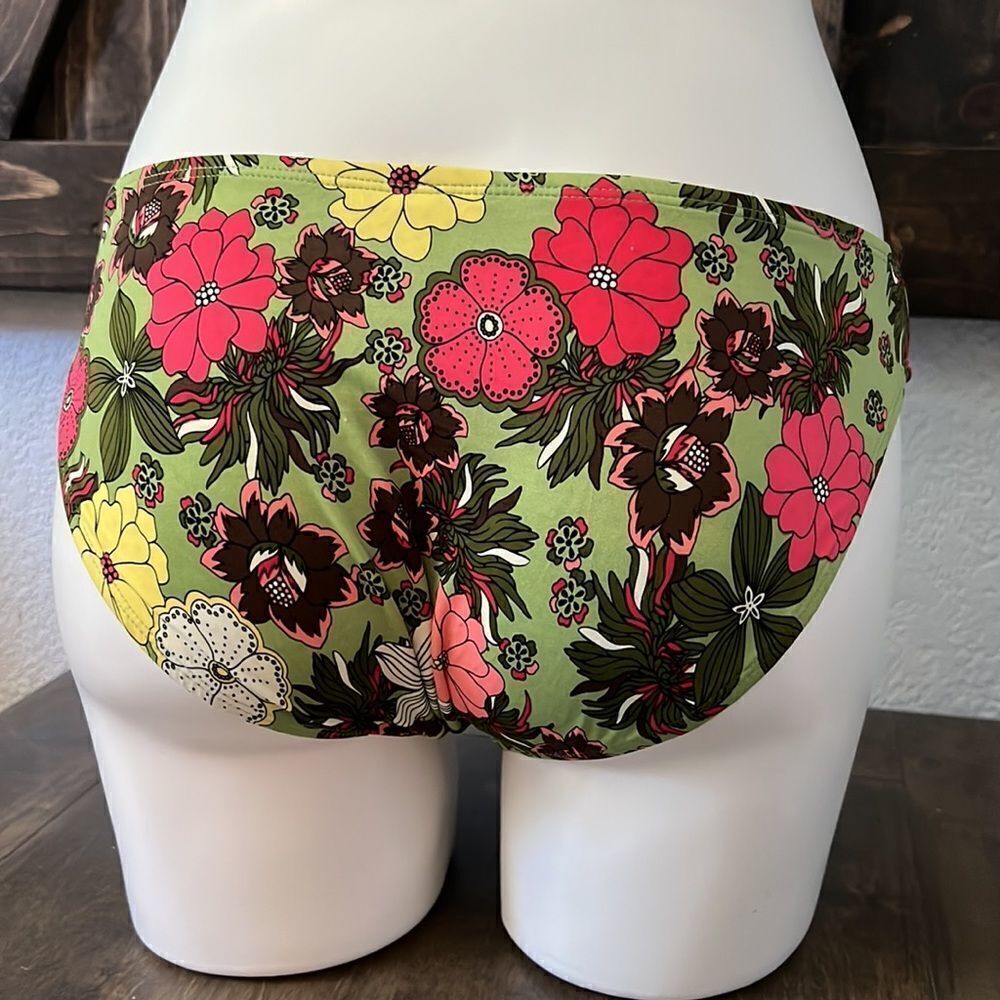 Seven7 floral bikini bottom Sz-Large